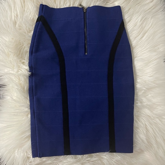 Blue Guess Bodycon Skirt 💙 - Picture 2 of 5